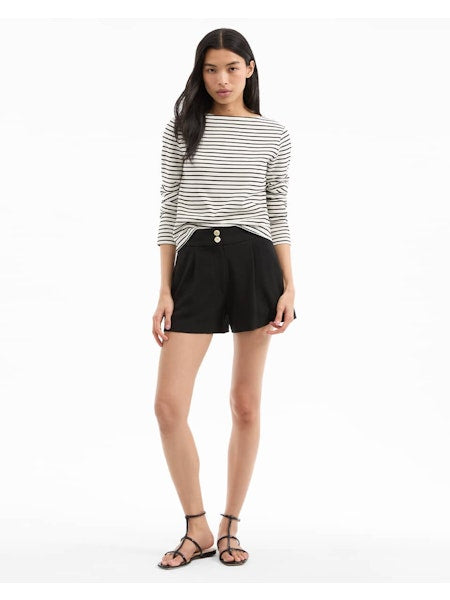 Devina Short